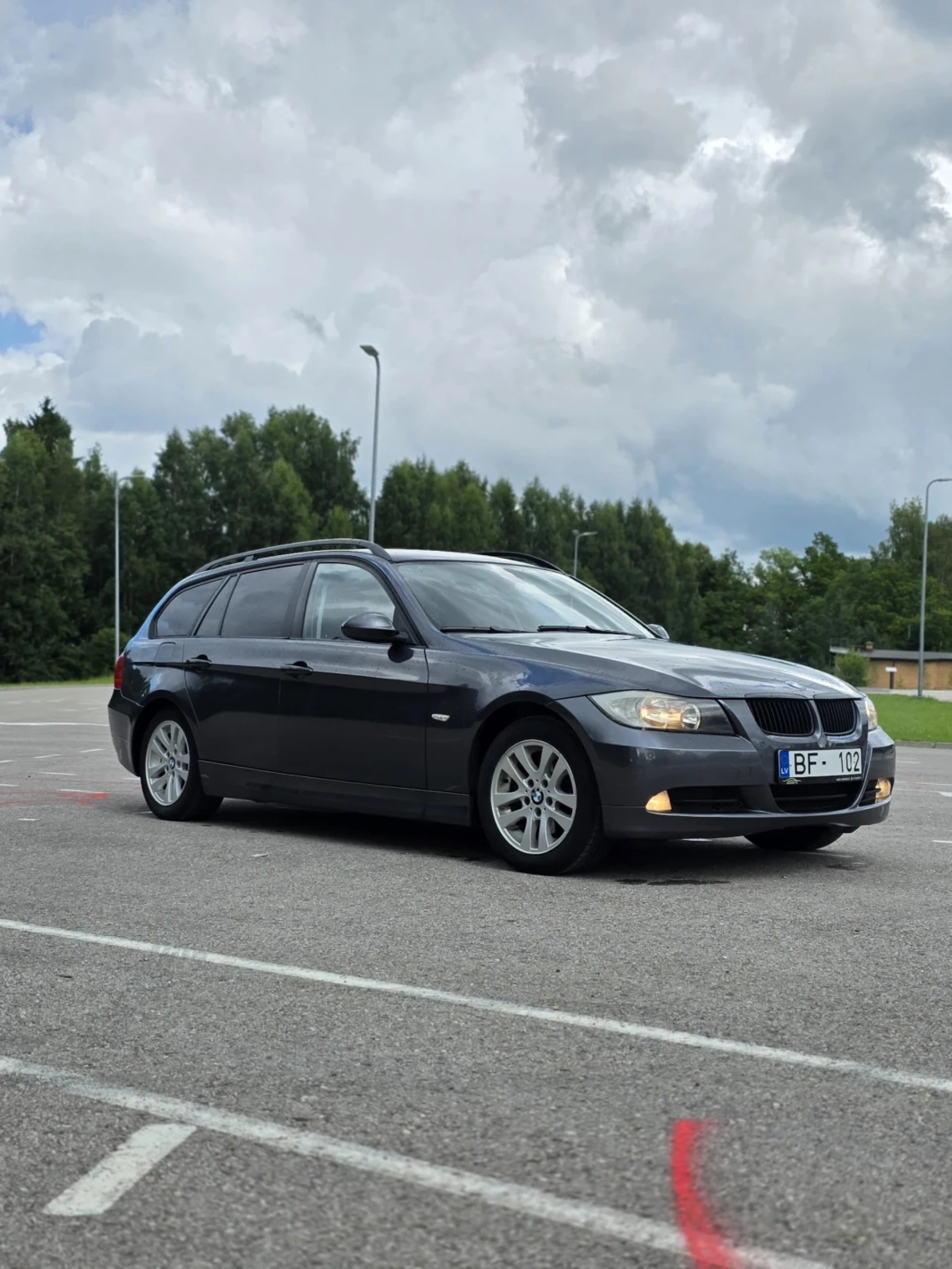 BMW 320