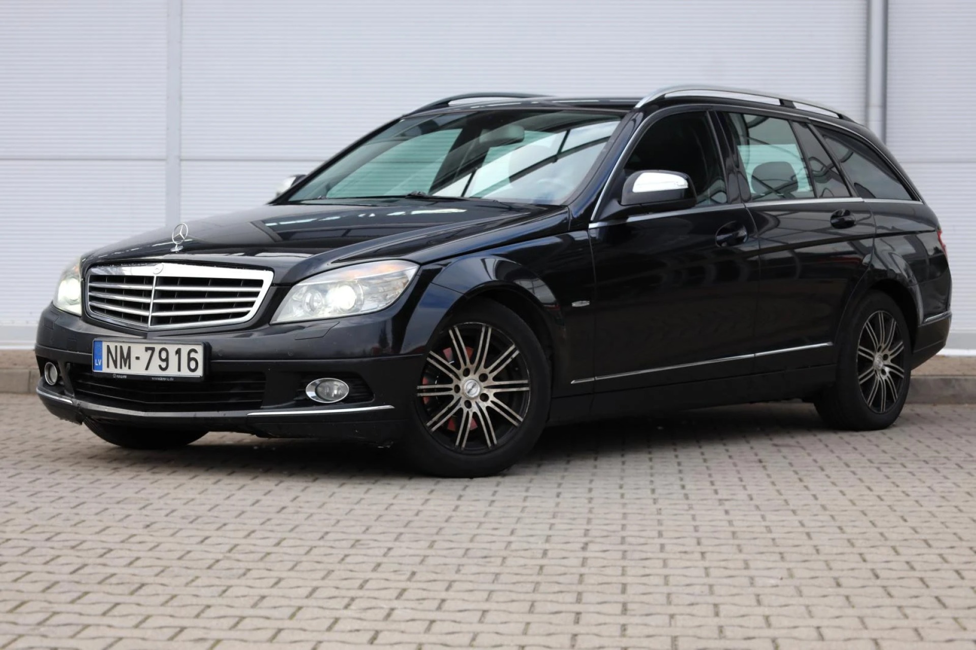 Mercedes-Benz C220