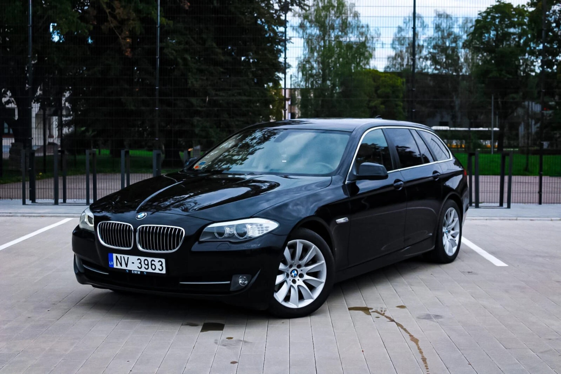 BMW 530