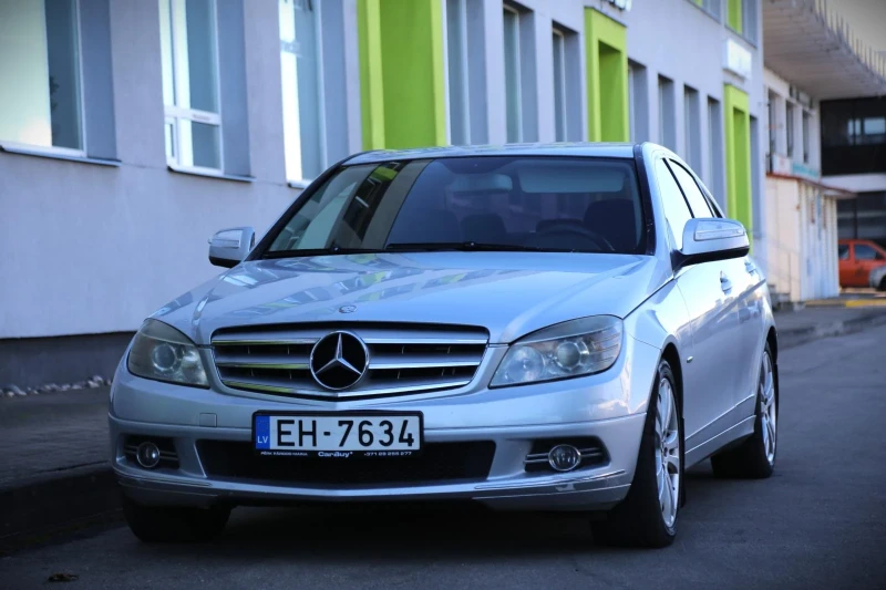 Mercedes-Benz C180