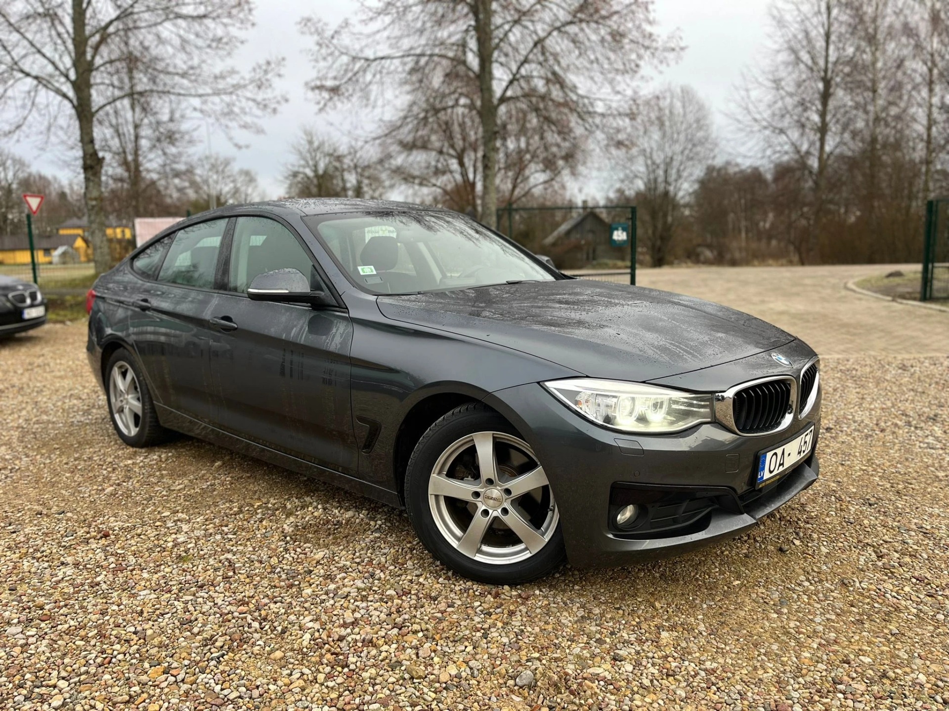 BMW 320