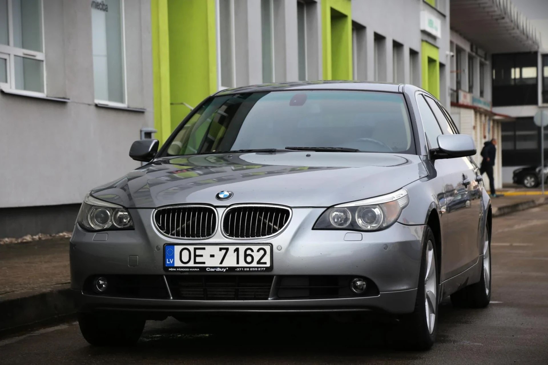 BMW 530