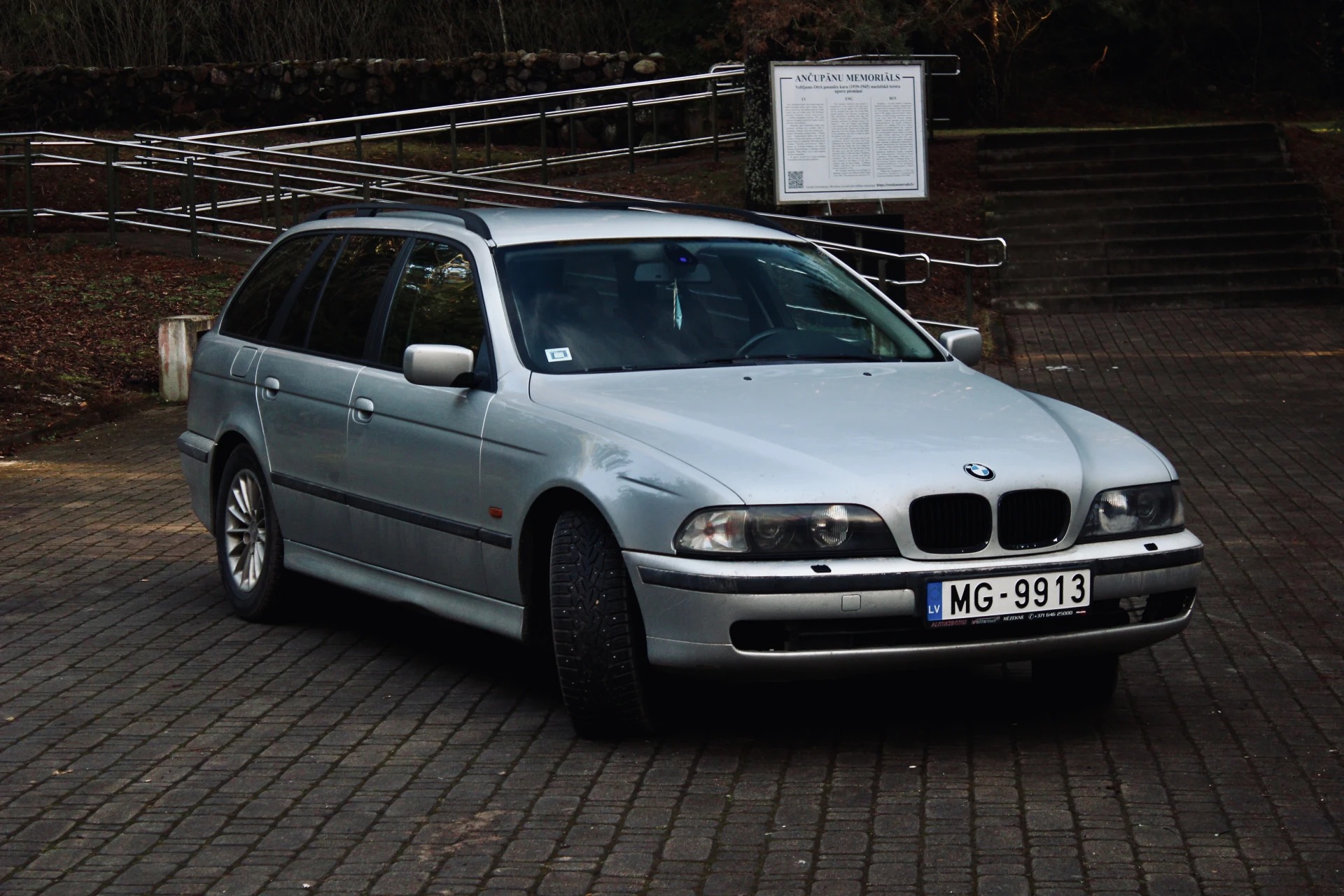BMW 530