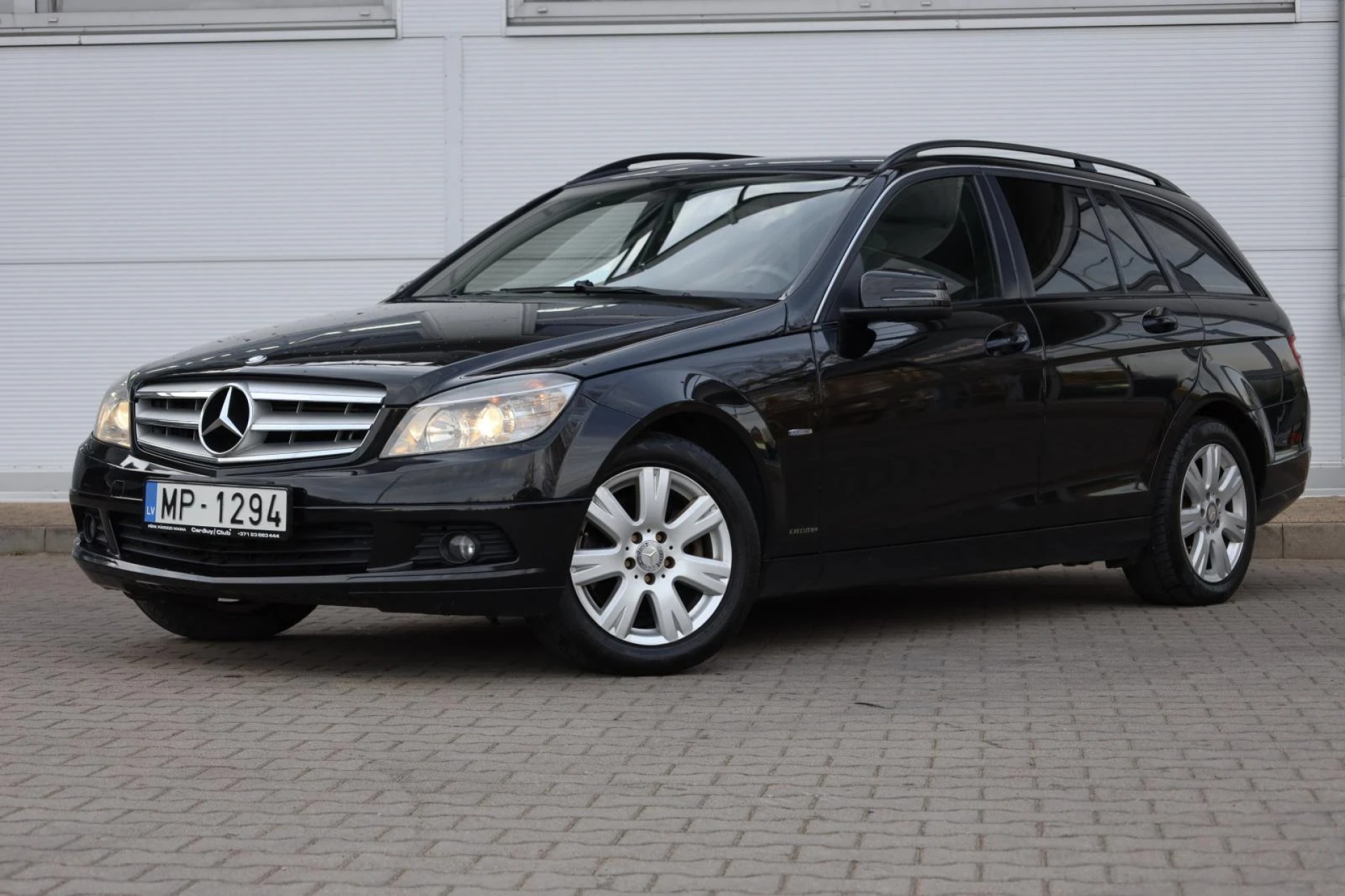 Mercedes-Benz C220