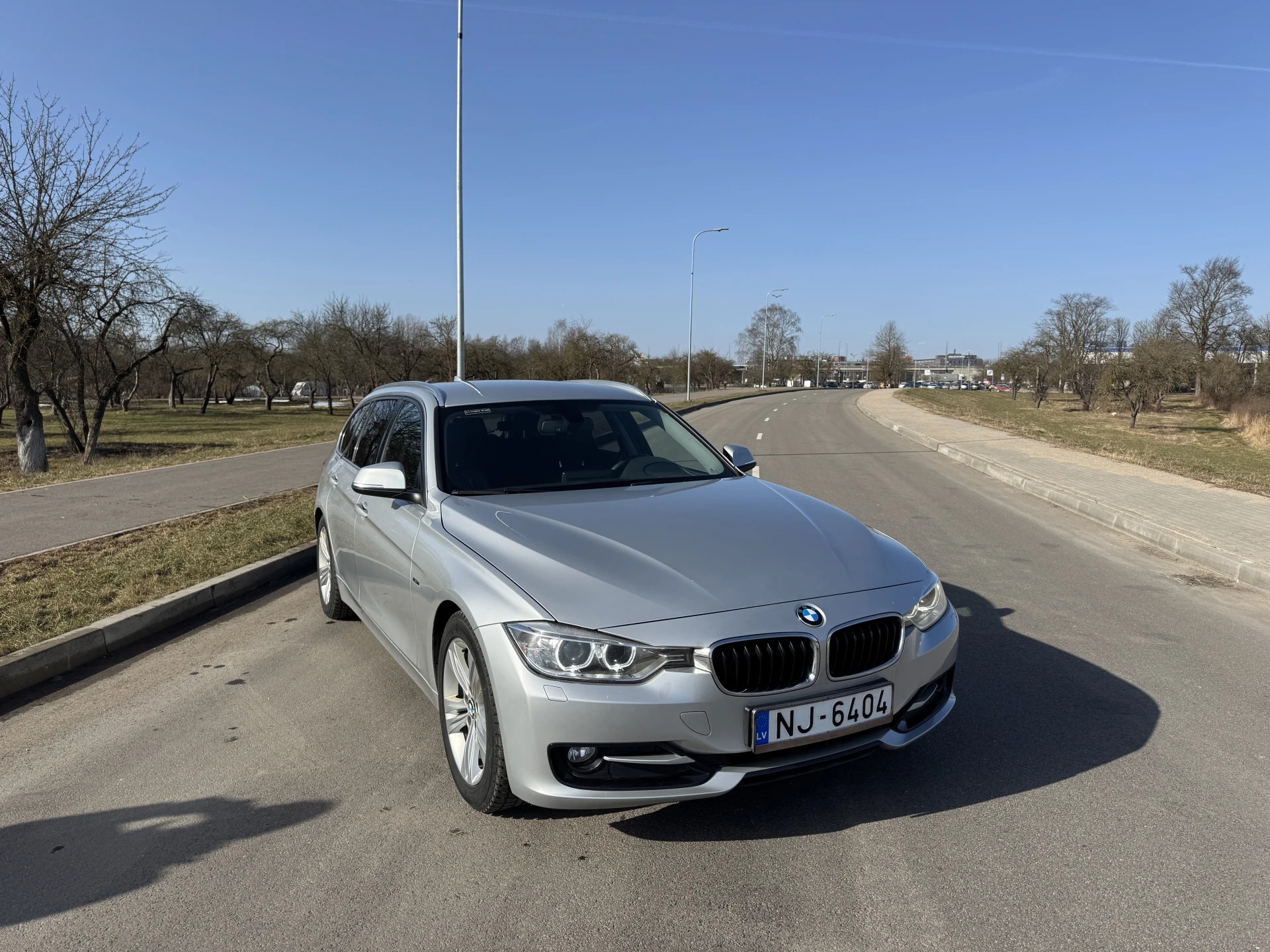 BMW 320