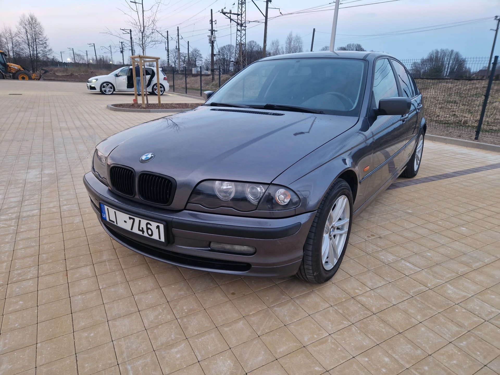 BMW 320
