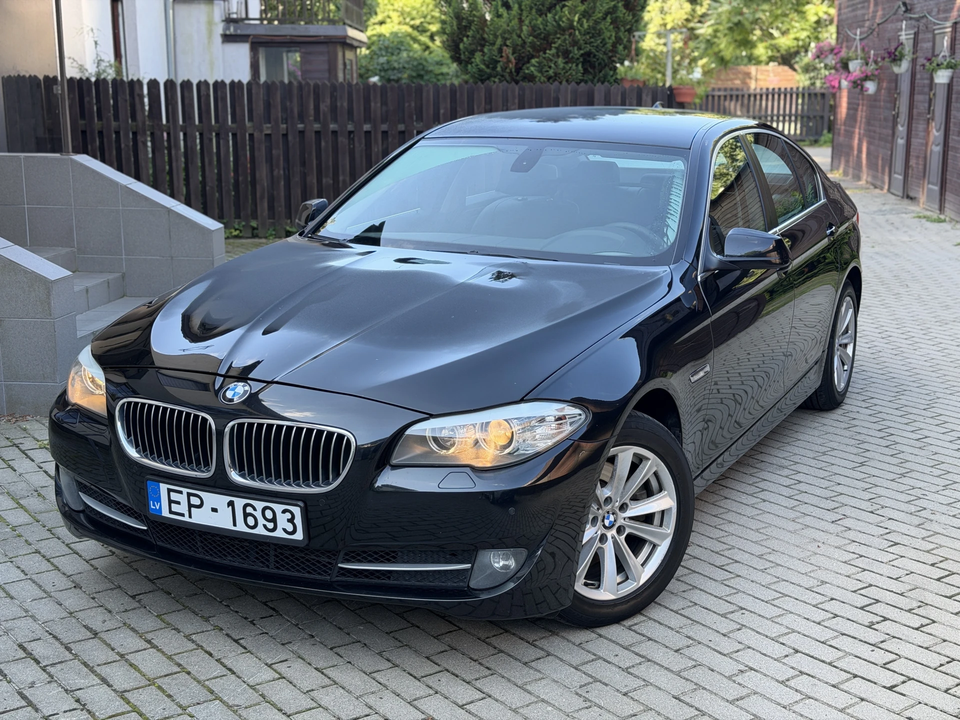 BMW 520
