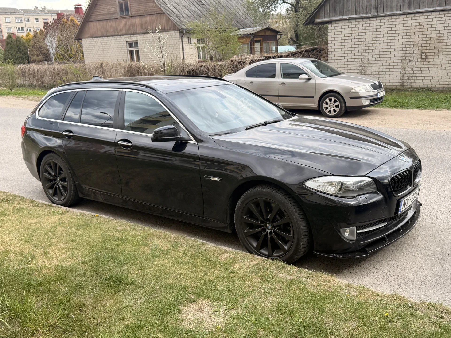 BMW 525