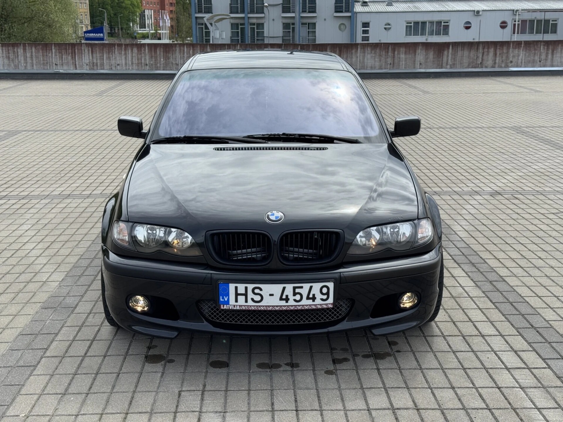 BMW 320