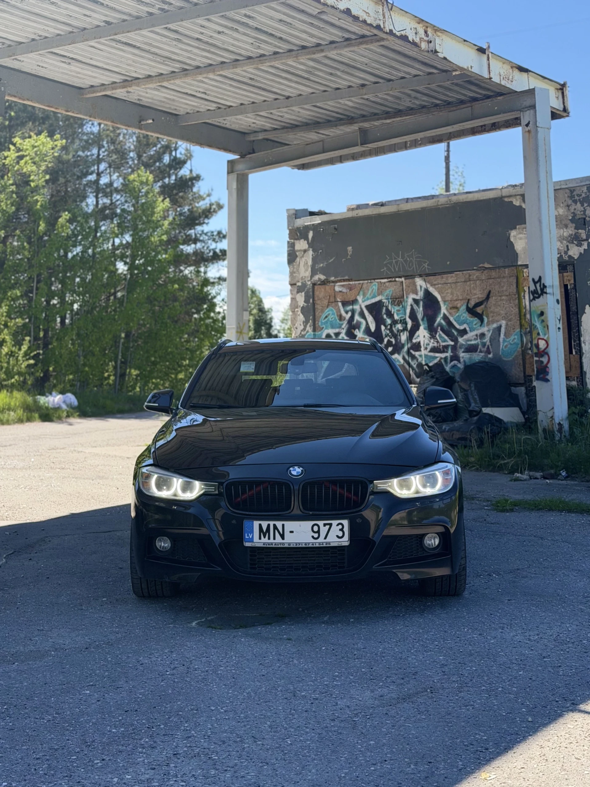 BMW 320