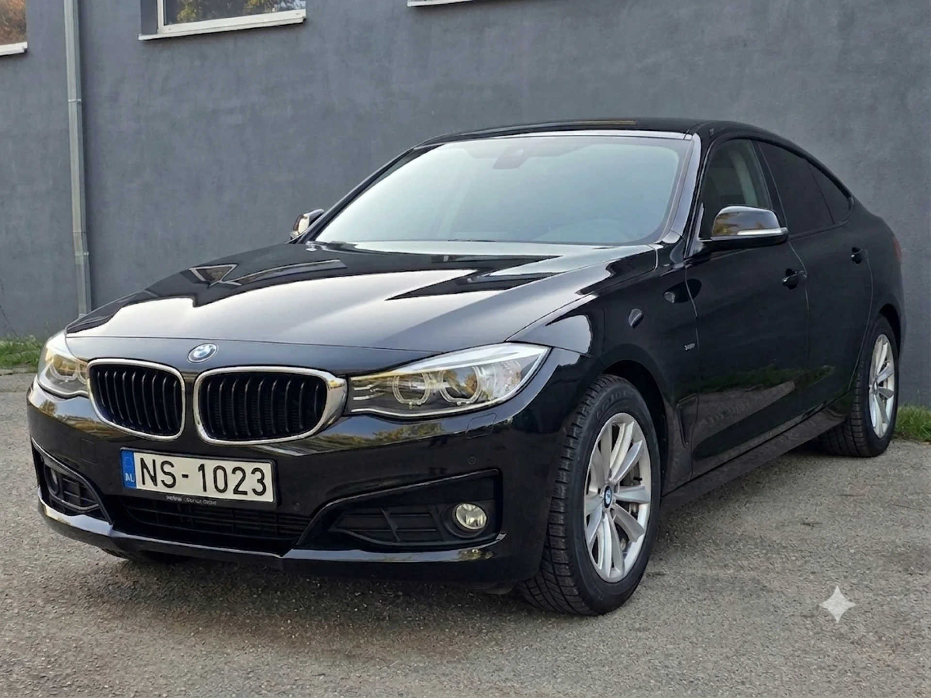 BMW 320