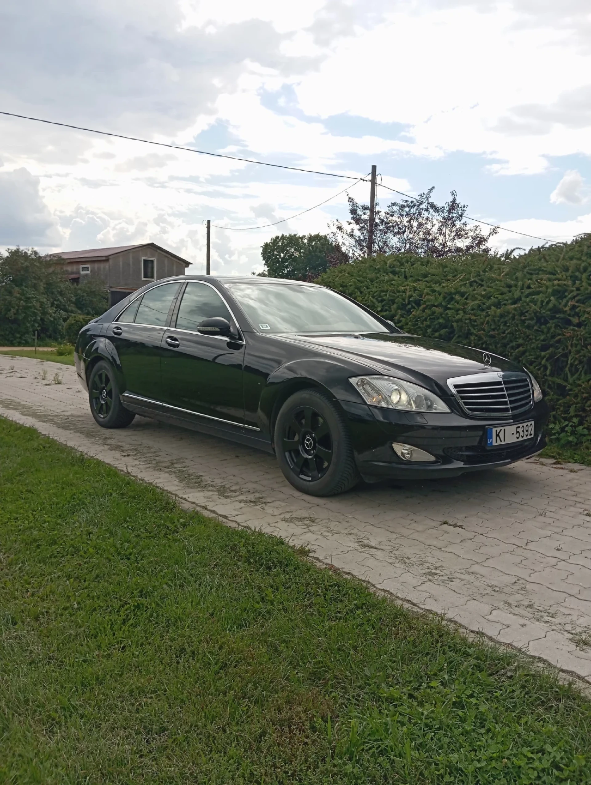 Mercedes-Benz S320