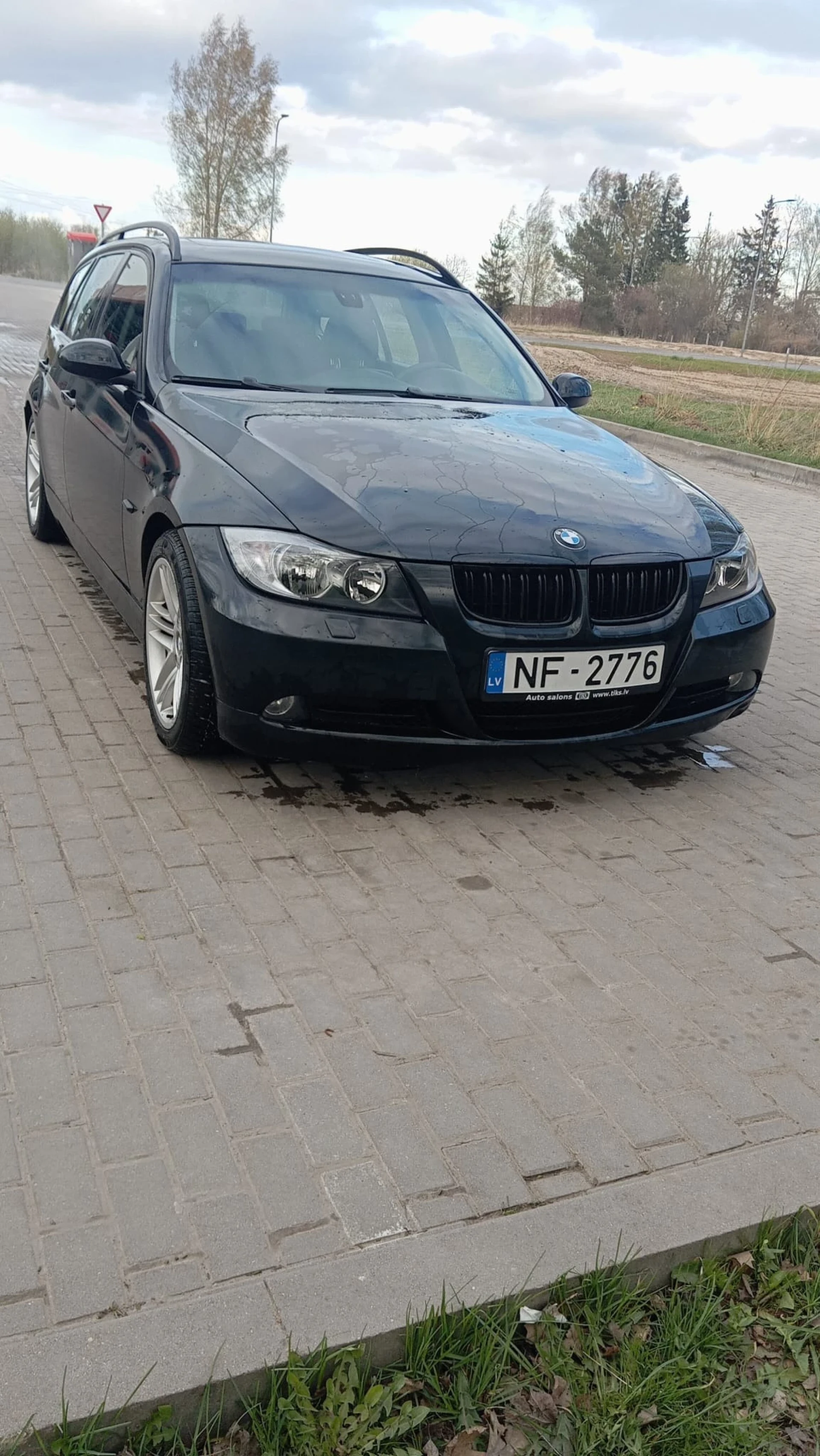 BMW 320