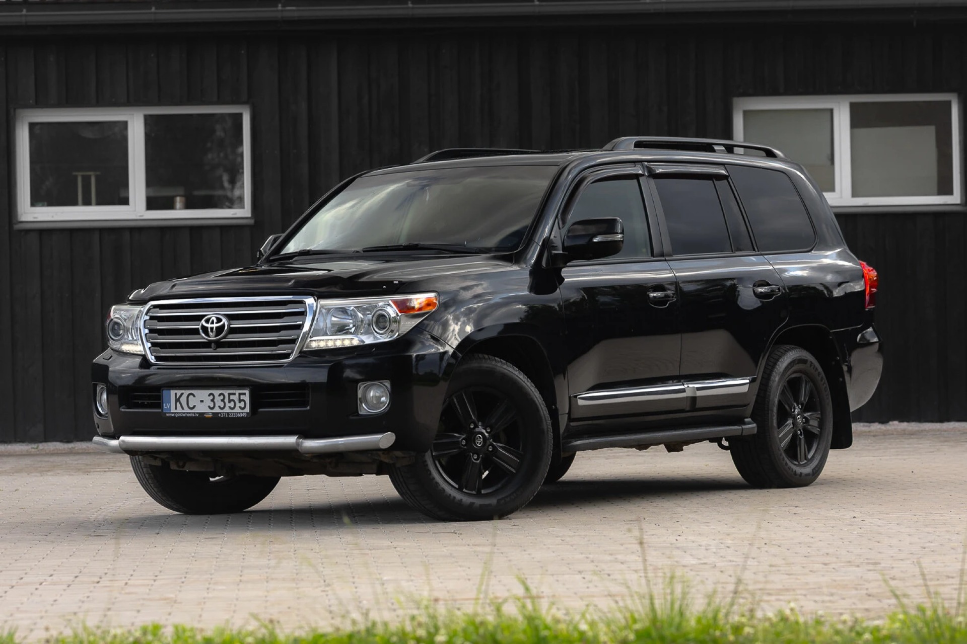 Toyota Land Cruiser