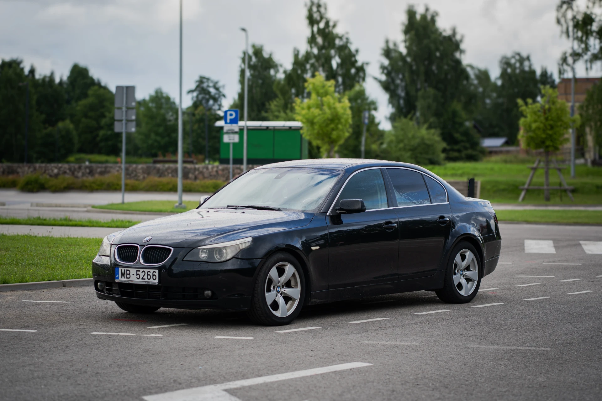 BMW 530